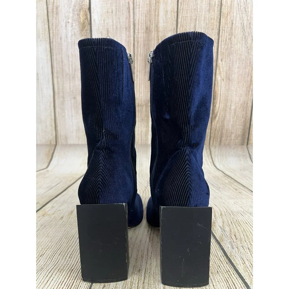 H By Halston Kandi Navy Blue Velvet Corduroy 7.5M Mid Calf Block Heel Y2K‎